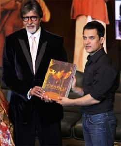 Aamir Khan unveils the book 'Bachchanalia', the films and memorabilia of Amitabh Bachchan