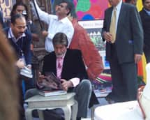 Amitabh Bachchan attends the Jaipur literary festival