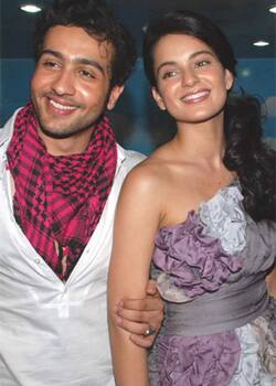 Novel lovers Kangana and Adhyayan spotted at a media event.