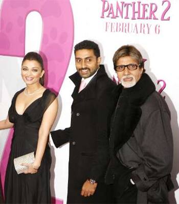 The 'ace' Bachchans at the the premiere of Aishwarya's 