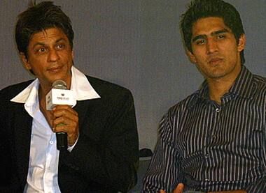 Shah Rukh and Vijender Singh look handsome in their TAG Heuer watches during a media event in Delhi.