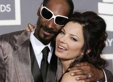 Snoop Dogg and Fran Drescher arrive at the 51st annual Grammy Awards in LA.