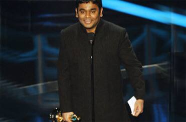 'Slumdog Millionaire' bags eight Oscars while Rahman wins two.