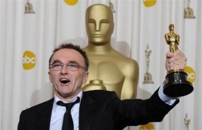 Winner for Best Director for 'Slumdog Millionaire' Danny Boyle with his Oscar in Hollywood.