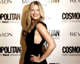 Ali Larter at the '09 Cosmopolitan Magazine Fun Fearless Awards in LA.