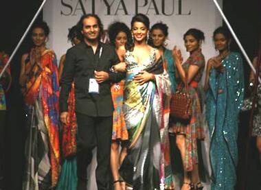 Mugdha Godse walks the ramp for Satya Paul at the WLIFW.