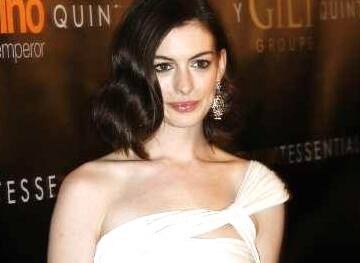 Anne Hathaway at the premiere of 