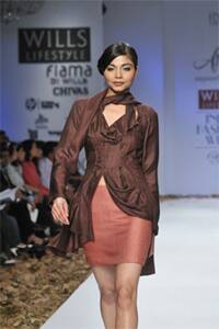 Anky was the best ensemble where deep monochromes in flowing fabric brought out the feminity.