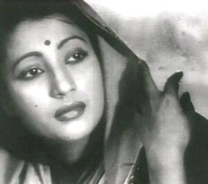 Suchitra Sen's ethereal screen presence awed the viewers. She has attained legendary status due to her striking performances.