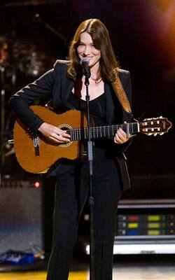 French First Lady Carla Bruni-Sarkozy performs at the 'Mandela Day' Concert in NY.