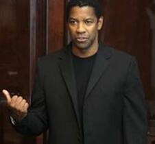 Denzel Washington arrives for a photocall to promote his film 'The Taking of Pelham 123'.