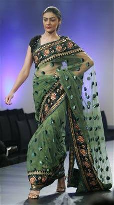 A model presents an ethnic creation by Koushik Ghosh and Priti Bansal at the Bangalore Fashion Week 2009 in Bangalore, India.