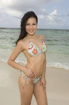 Miss Philippines 2009 Bianca Manalo poses for photographer at Atlantis on Paradise Island in Bahamas in August 4, 2009 handout photo.