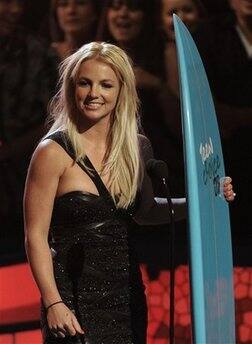 Britney Spears accepts the ultimate award at the Teen Choice Awards. 