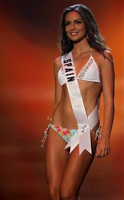 Miss Spain Estibaliz Pereira Rabade walks during the swimsuit event of the 2009 Miss Universe Preliminary Competition