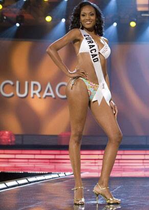 Angenie Simon, Miss Curacao 2009, competes in the swimsuit segment of the Miss Universe 2009