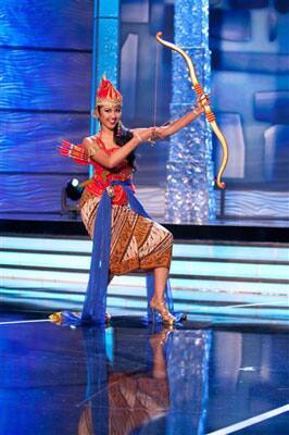 Zivanna Letisha Siregar, Miss Indonesia 2009, pre tapes her opening number Tuesday Aug. 18, 2009 for the Miss Universe 2009 competition in Nassau, Bahamas.