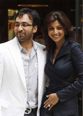 Shilpa Shetty spotted with her fiance Raj Kundra at a press event.