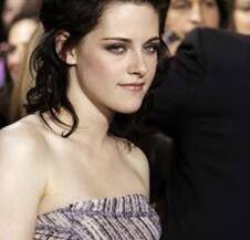 Kristen Stewart, star of the new film 'The Twilight Saga: New Moon', poses at the film's  premiere. 