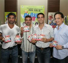 Suneil Shetty, Paresh Rawal, Akshay Kumar and Ratan Jain at ‘De Dana Dan’ music launch in Mumbai.