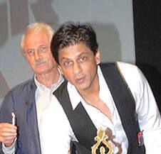 Shah Rukh Khan inaugurates an exhibition in Mumbai.