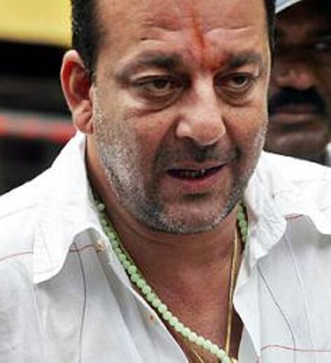 Sanjay Dutt`s Parole Extended By A Month People News Zee News