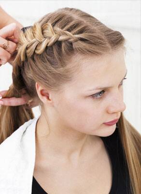 Three Emergency Hairstyles To Look Elegant Fashion News Zee News