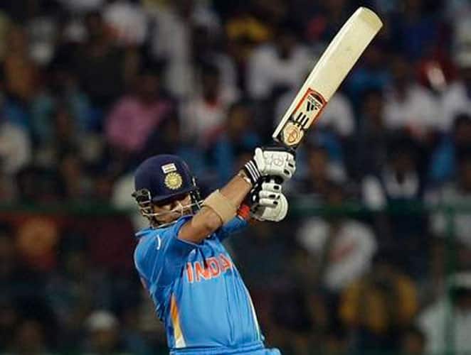 April 25, 1996: On this occasion, India were again playing a triangular tournament, this time with Pakistan and South Africa. After losing both their games in the tournament, India were up against Pakistan in a must-win game.Waqar Younis got Pakistan an early breakthrough after which Tendulkar and Sidhu stitched yet another big partnership of 231 runs. Sachin’s knock included 8 boundaries and 2 sixes. India piled a mammoth score of 305 runs.Result: India won by 28 runsMan of the Match: Sachin Tendulkar -