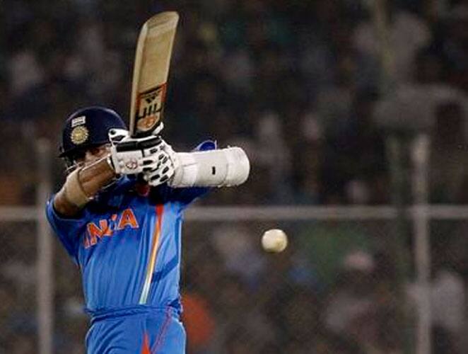 April 24, 1998: Tendulkar was playing some incredible cricket and the crowd had turned up in massive numbers on the occasion of his 25th Birthday.Australia once again batted first and posted a total of 272 runs. Sachin who opened the innings once again entertained the crowd with a stupendous knock where he once again made Shane Warne look like a mediocre bowler. Sachin scored 134 runs from 131 balls and this time won the tournament for India.Result: India won by 6 wickets.Man of the Match: Sachin Tendulkar -