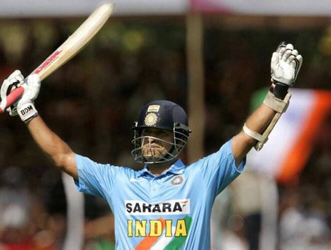 West Indies once again toured India for a 4-match series in early 2007. Dravid-led Indian team won the first two matches and lost the third. January 31, 2007: In the fourth ODI, the top order made some significant contributions for India as Dravid and Ganguly added 101 runs for the second wicket. Once Ganguly was dismissed by Gayle, Tendulkar joined the party and added 118 runs for the third wicket which boosted India’s total to 341 runs. Dravid was out on 78, as Tendulkar scored exactly 100 runs which comprised of 10 boundaries and a six. All Indian bowlers picked wickets as India won the match in style. Result: India won by 160 runs Man of the Match: Sachin Tendulkar -