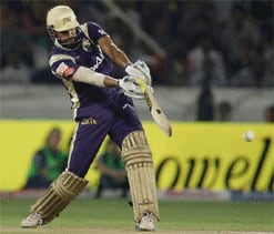 Yusuf Pathan Hits Fastest-ever IPL 50 | Cricket News | Zee News