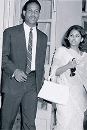 The Better Halves News Zee News Ravindra sandresh karunanayake (born 19 february 1963) is a sri lankan politician. the better halves news zee news