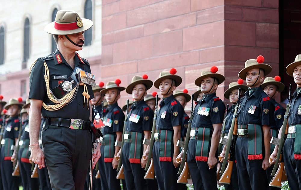 New Army Chief General Dalbir Singh Suhag inspecting guard of honour at South Block in New Delhi.