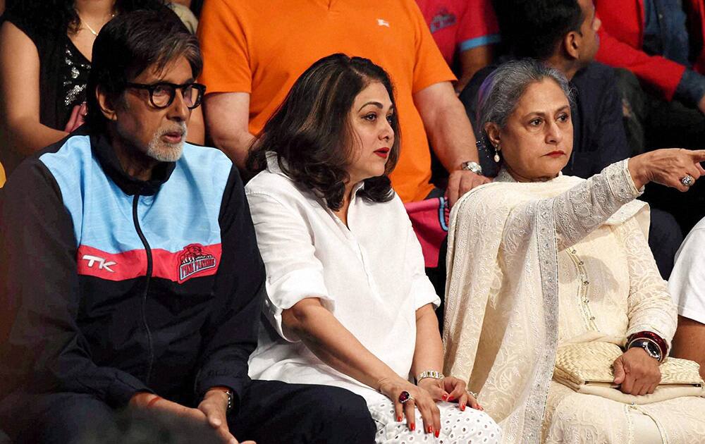 Amitabh Bachchan his wife Jaya Bachchan and Tina Ambani during the Pro-Kabaddi league match played between U Mumba and Pink Panthers in Mumbai.