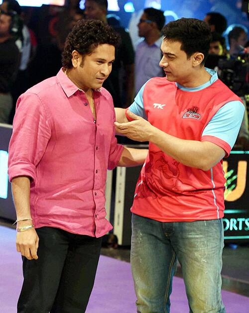 Aamir Khan and cricket legend Sachin Tendulkar during the pro kabaddi match played between U Mumba and Pink Panthares in Mumbai.