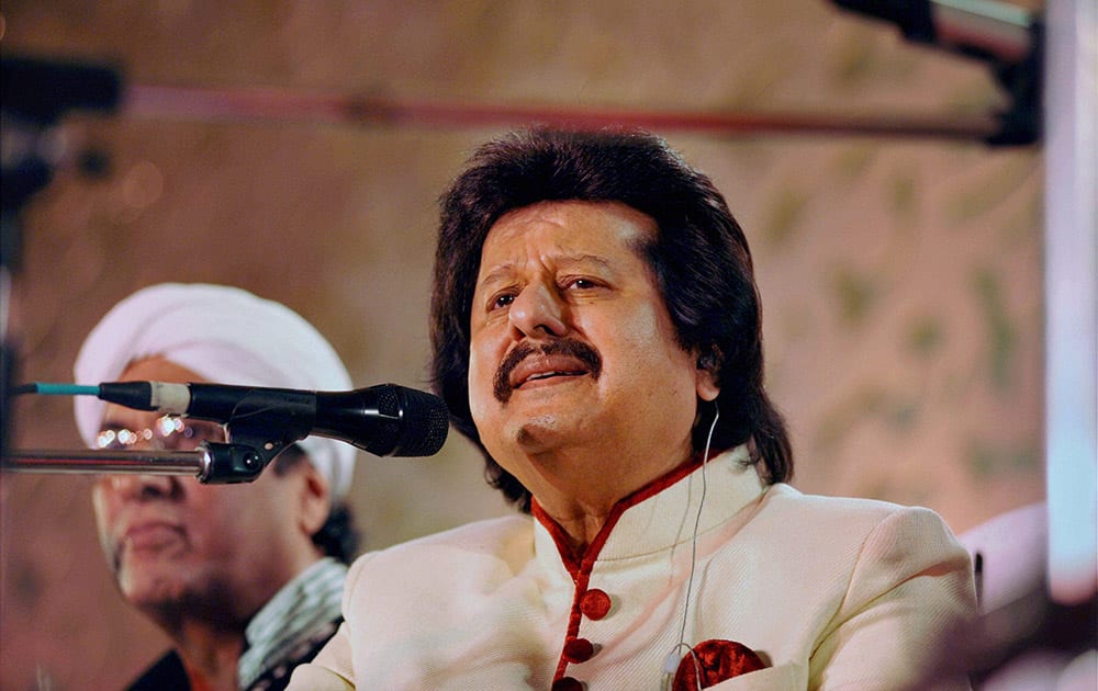 Ghazal singer Pankaj Udhas performs at the ‘Khazana Ghazal festival 2014’ in Mumbai.