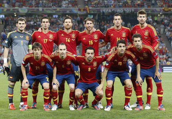 Standing top left to right are Spain goalkeeper Iker Casillas, Spain's Alvaro Arbeloa, Spain's Xabi Alonso, Spain's Sergio Ramos, Spain's Sergio Busquets, Spain's Gerard Pique and bottom left to right are Spain's David Silva, Spain's Andres Iniesta, Spain's Xavi Hernandez, Spain's Cesc Fabregas and 