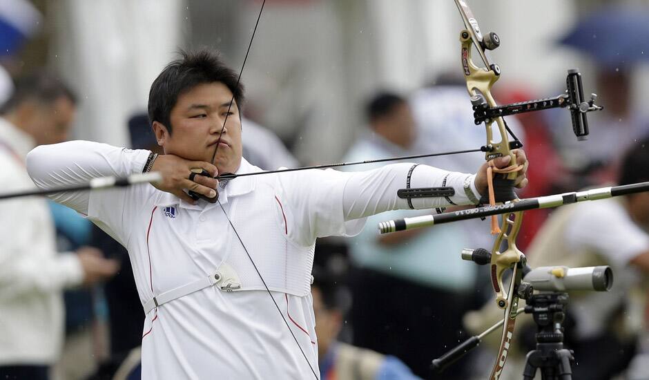 South Korea's Oh Jin-hyek aims for the target during an individual ranking round at the 2012 Summer Olympics in London.