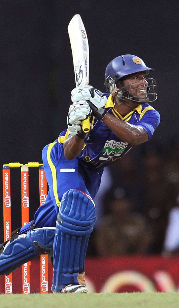 Sri Lanka's batsman Jeevan Mendis bats during the third one-day international cricket match between India and Sri Lanka in Colombo.