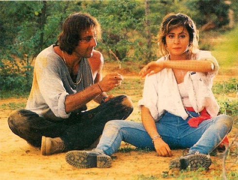 Even though the movie did not prove to be a commercial success, Ram Gopal Varma’s road movie ‘Daud’ went on to become a cult film. With Sanjay Dutt and Urmila Matondkar in the lead, ‘Daud’ was a thriller with some very sensual songs and impeccable picturization. - Spice Team