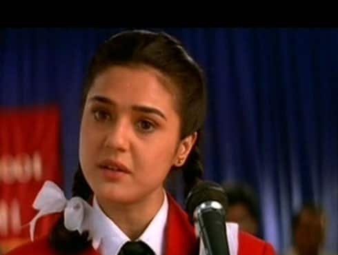 The smashing hit movie was helmed by Kundan Shah starring Preity Zinta. Saif Ali Khan and Chandrachur. It depicts the society`s view on premarital pregnancy, and the criticism that Priya Bakshi (Preity) in the movie had to face as she carried a child out of wedlock. - Spice Team