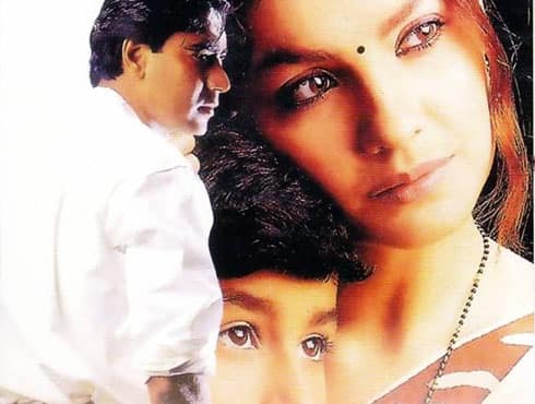 A touching tale of a Muslim mother who is burnt during clashes. The story revolves around the son who decides to give his mother the proper honourable burial after her death. The story shows how the mother gives up her faith to keep up appearances to be ideal for her love and her child. The movie that was directed by Mahesh Bhatt is closely based on his own life, and it explores the relationship between Bhatt and his mother. Compiled by: Anindita Dev - Spice Team