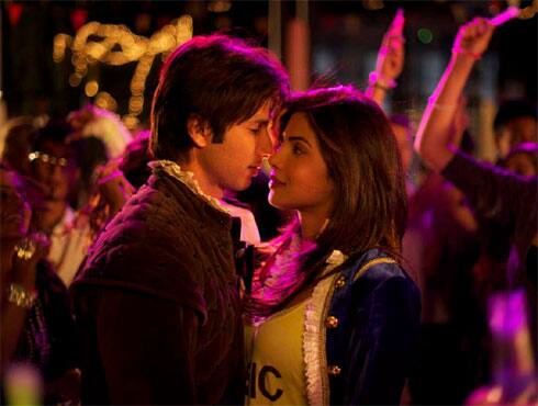 This one was written all over the places. Both Shahid and Priyanka were often spotted with each other. They did `Kaminey` together and came close thereafter. The rumour mills did extra time to figure out what really cooked up between the two. However, like her earlier alleged link-ups, Piggy Chops decided not to go public with it. Just like her previous affairs, this one too didn`t last for long.Compiled by: Ritika Handoo - Spice Team