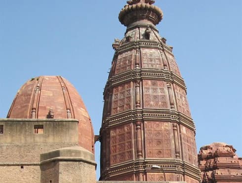 The Madana Mohan temple is one of the oldest temples built in Vrindavan. Originally known as Madana Gopala temple, the Madana Mohan temple is situated on the banks of the Yamuna. Constructed in the year 1580 at the foot of a hill called Aditya tila, the original idol of Madana Mohan was discovered at the base of an old Vata tree by Aditya Acharya.Pic courtesy: indiatemples.co - Spice Team