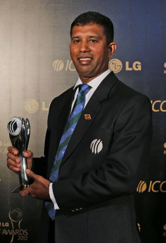 Sri Lankan umpire Kumar Dharmasena poses with the Umpire of the Year award at the ICC Awards 2012 in Colombo.