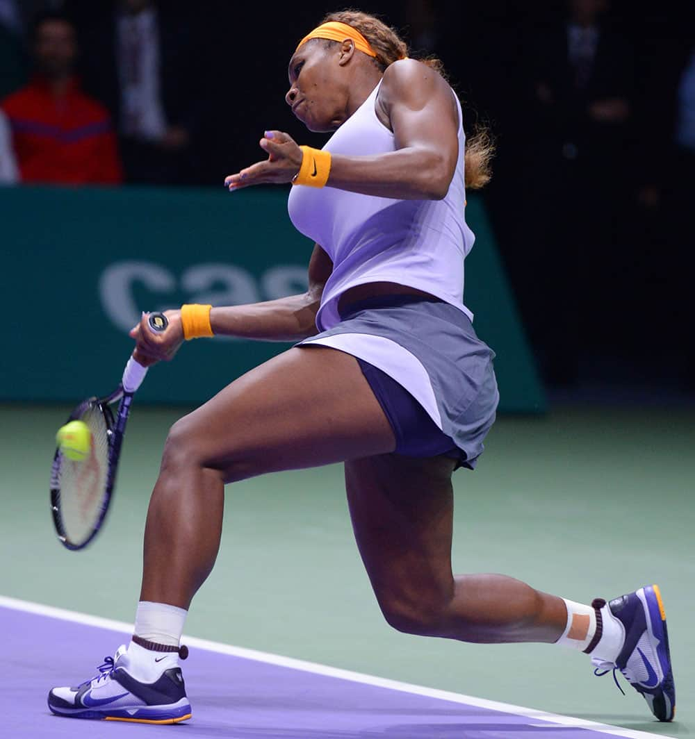 Serena Williams of the U.S returns a shot to Li Na of China during their final tennis match at the WTA Championship in Istanbul, Turkey.