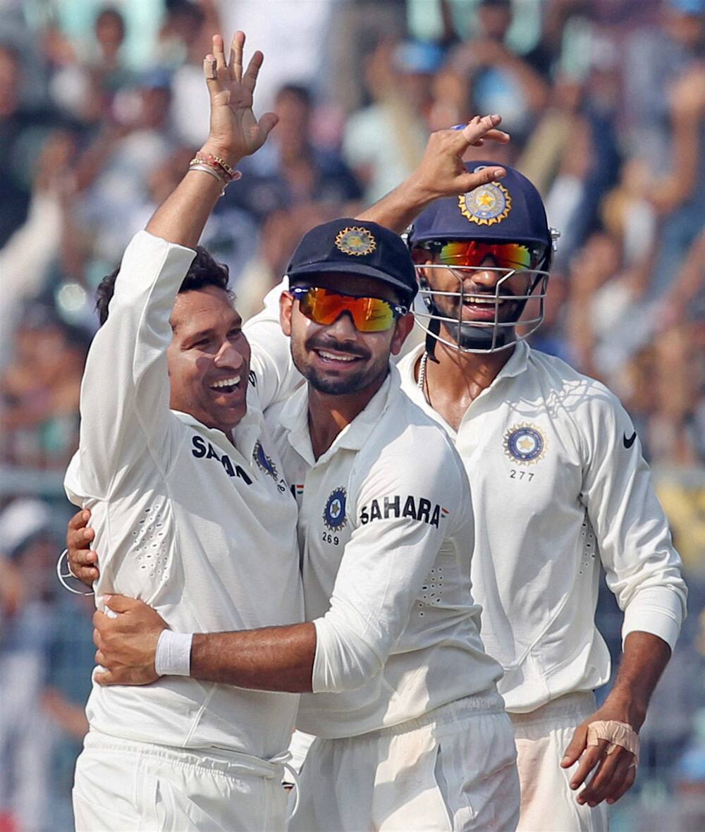 Sachin Tendulkar celebrates the dismissal of Shillingford in the first Test match againist West Indies in Kolkata.