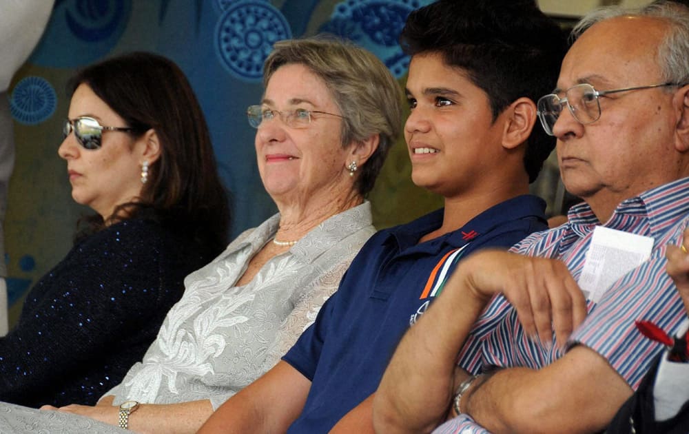 Sachin Tendulkar's wife Anjali (L) along with her mother (2L) and father (R)son Arjun (2ndR) during the India vs West Indies 2nd Test Matchh at the Wankhede Stadium in Mumbai.