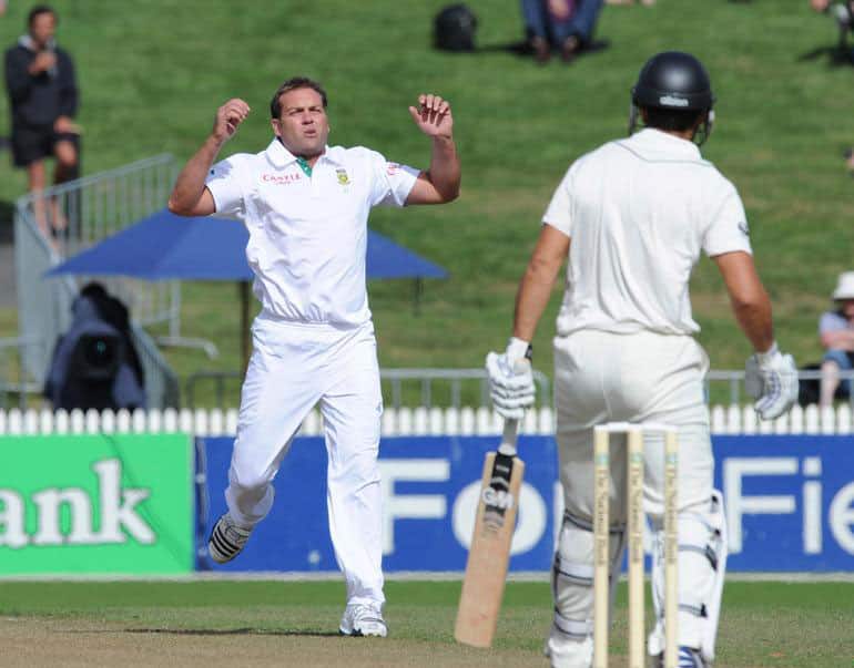 South Africa's Jacques Kallis reacts after bowling to New Zealand's Ross Taylor on the first day of the second International Cricket Test at Seddon Park in Hamilton, New Zealand.