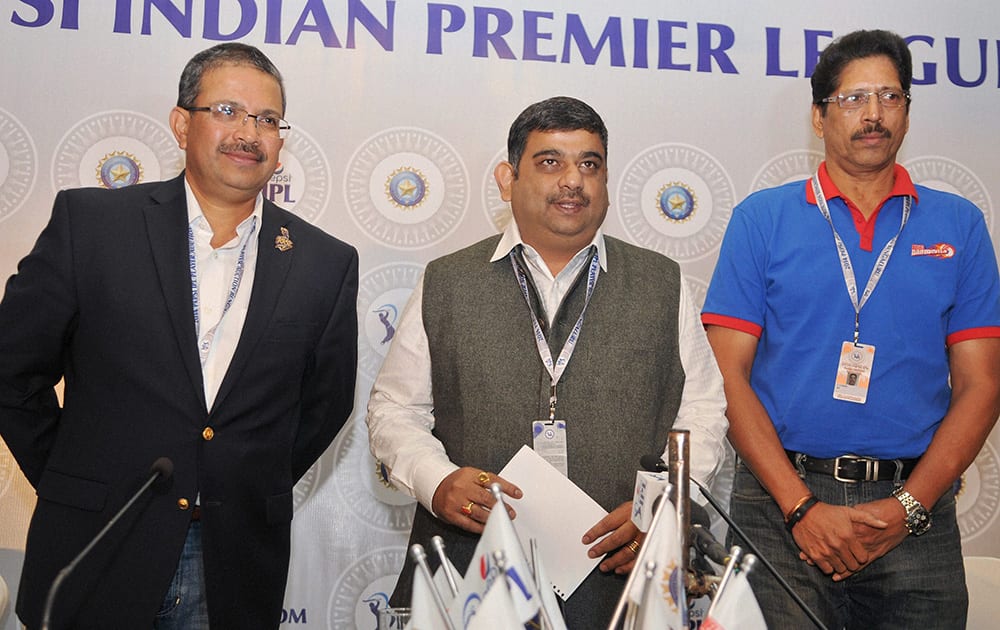 IPL Chairman R Biswaal along with Delhi Daredevils' T S Sekhar and Kolkata Knight Riders MD and CEO, Venky Mysore at a press conference during the IPL Auction 2014 in Bengaluru.